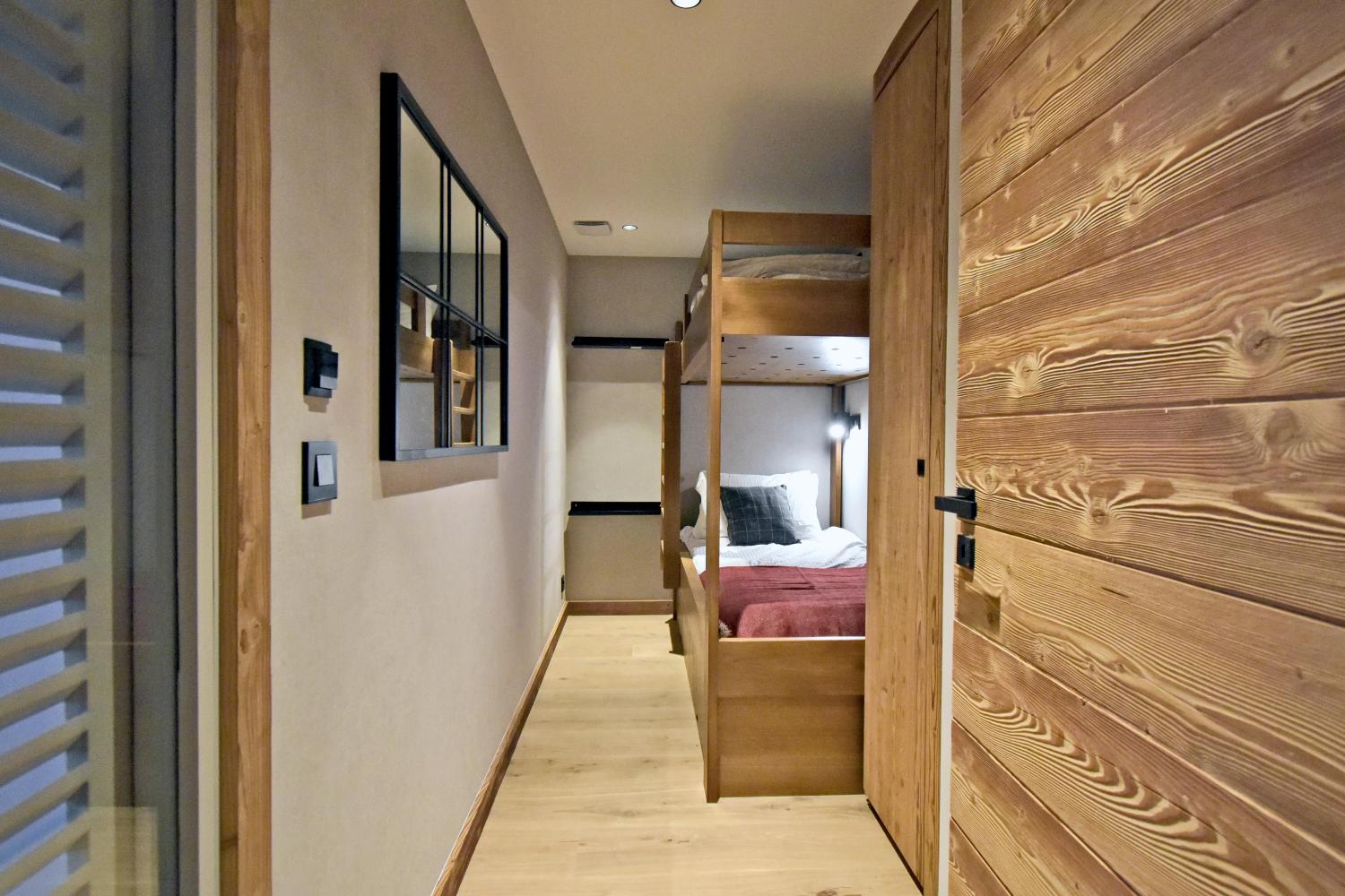 apartment-isba-001-barnes-meribel-bedroom-5-1453359