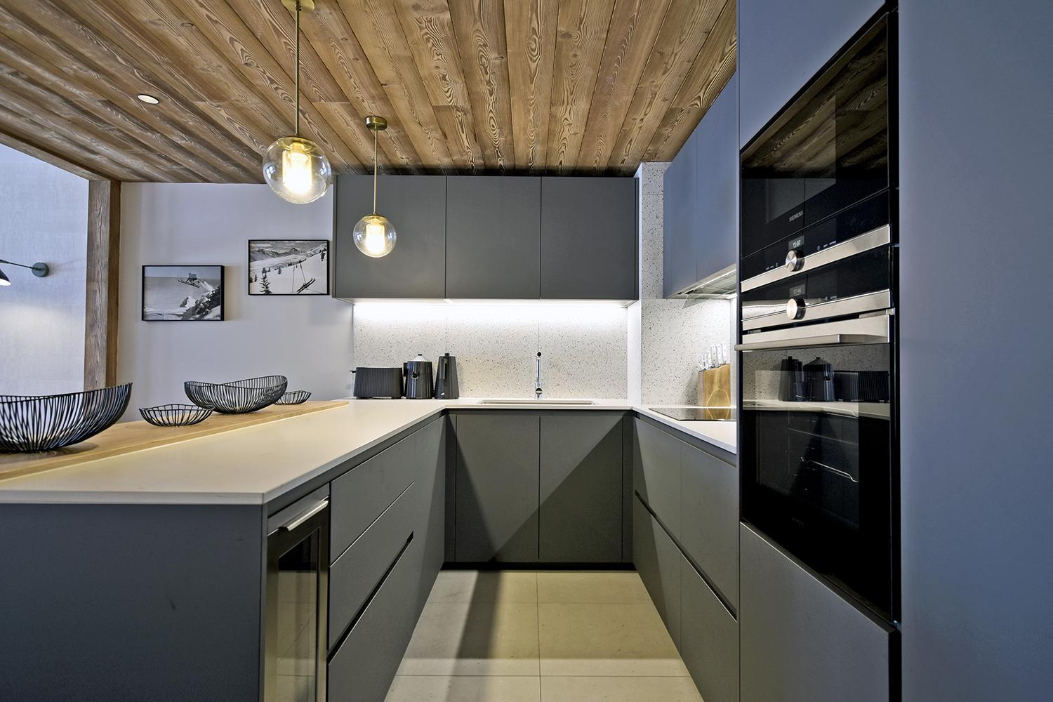 apartment-isba-002-barnes-meribel-kitchen-1453376