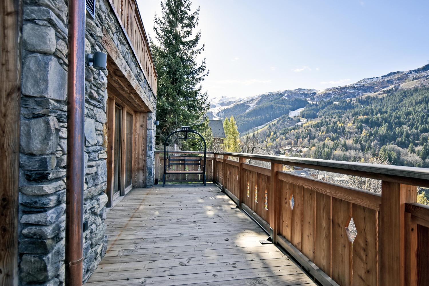 apartment-isba-003-barnes-meribel-balcony-1453382
