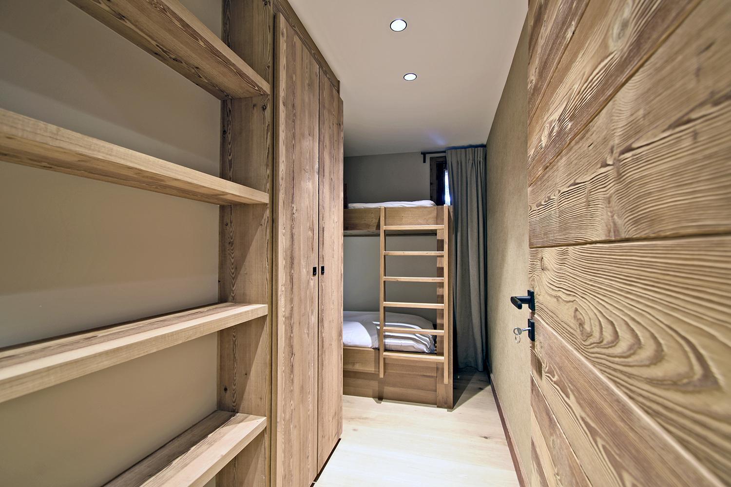 apartment-isba-003-barnes-meribel-bedroom-3-1453384