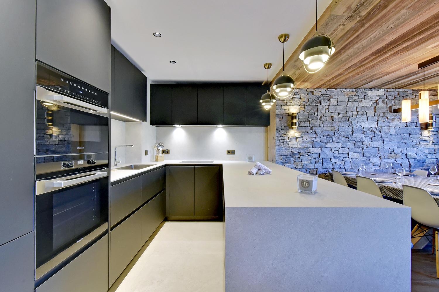 apartment-les-bosses-vdo-meribel-kitchen-1453832