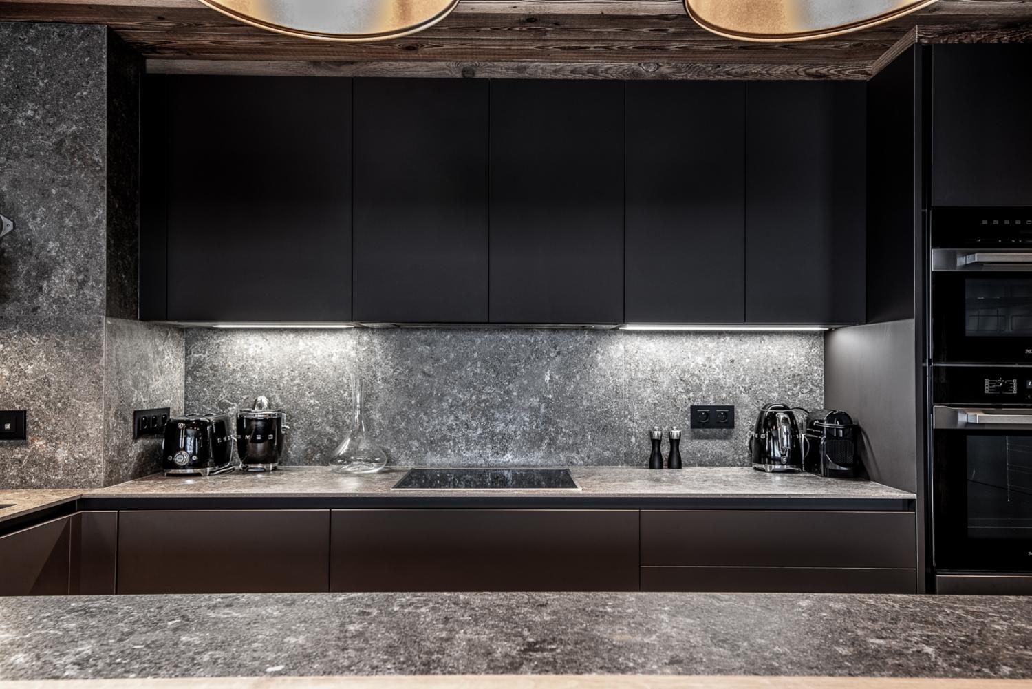 apartment-limaro-lgcdp-meribel-kitchen-3-1454079