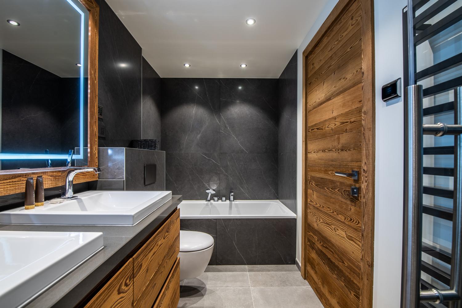 apartment-makalu-yeti-meribel-bathroom-1453639