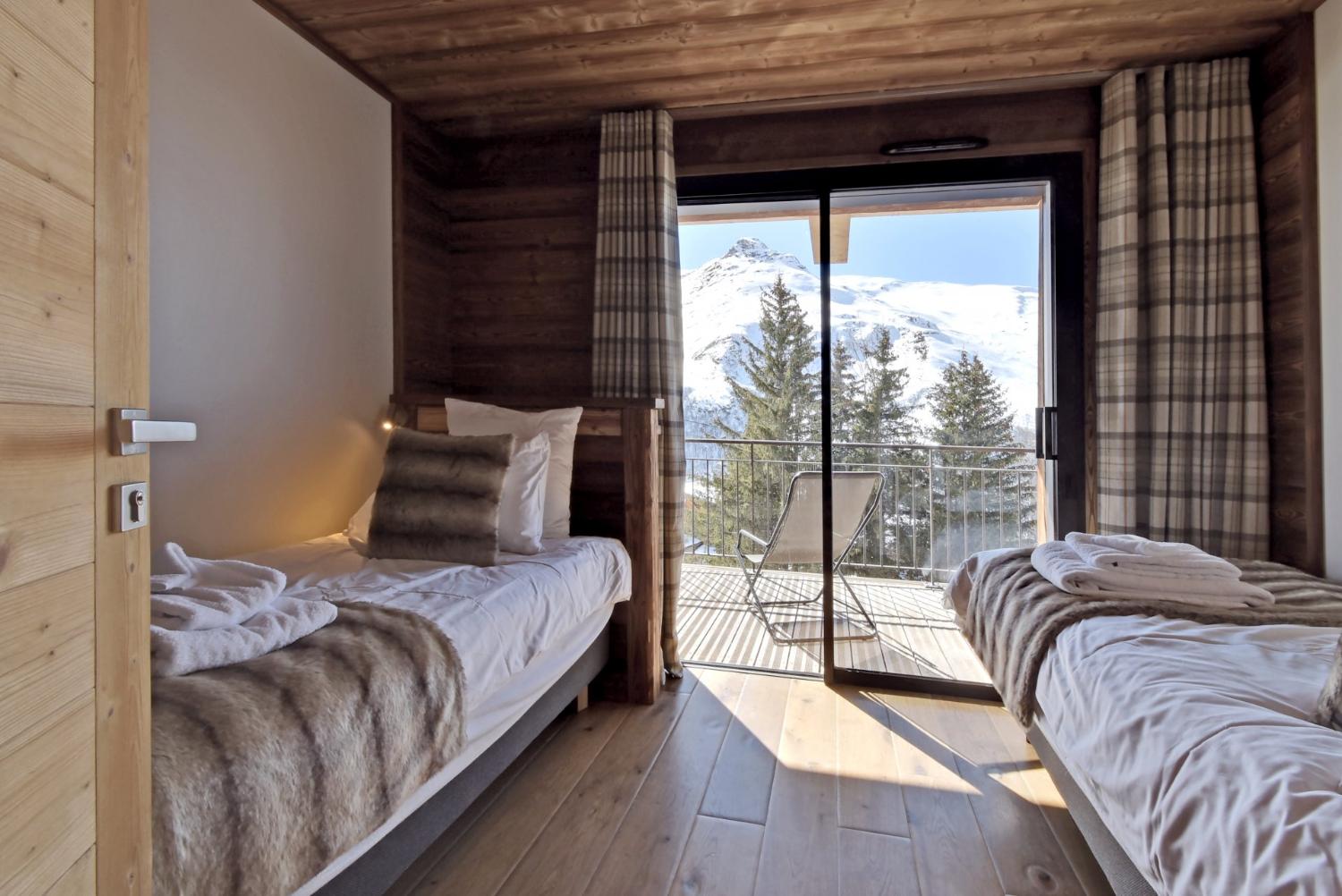 apartment-panorama-2-les-m-nuires-6-1463376