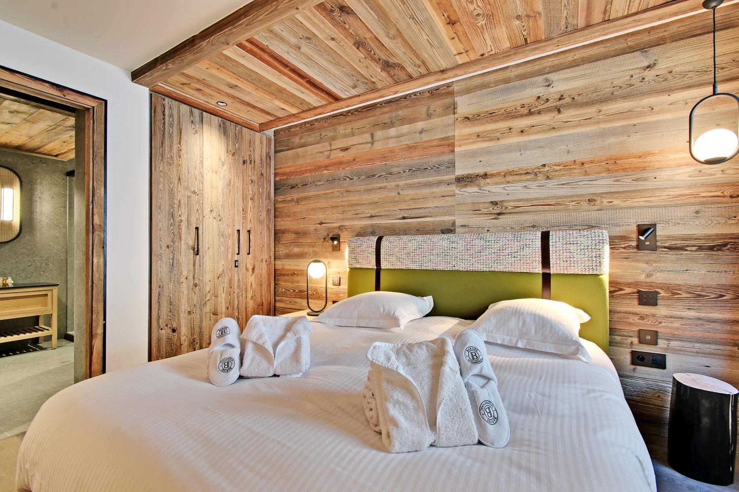 apartment-rosael-vdo-meribel-bedroom-6-1453659