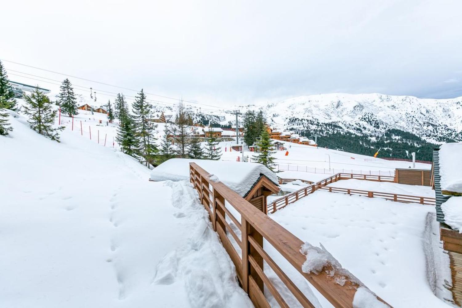 apartment-yeti-c1-meribel-balcony-view-1453584