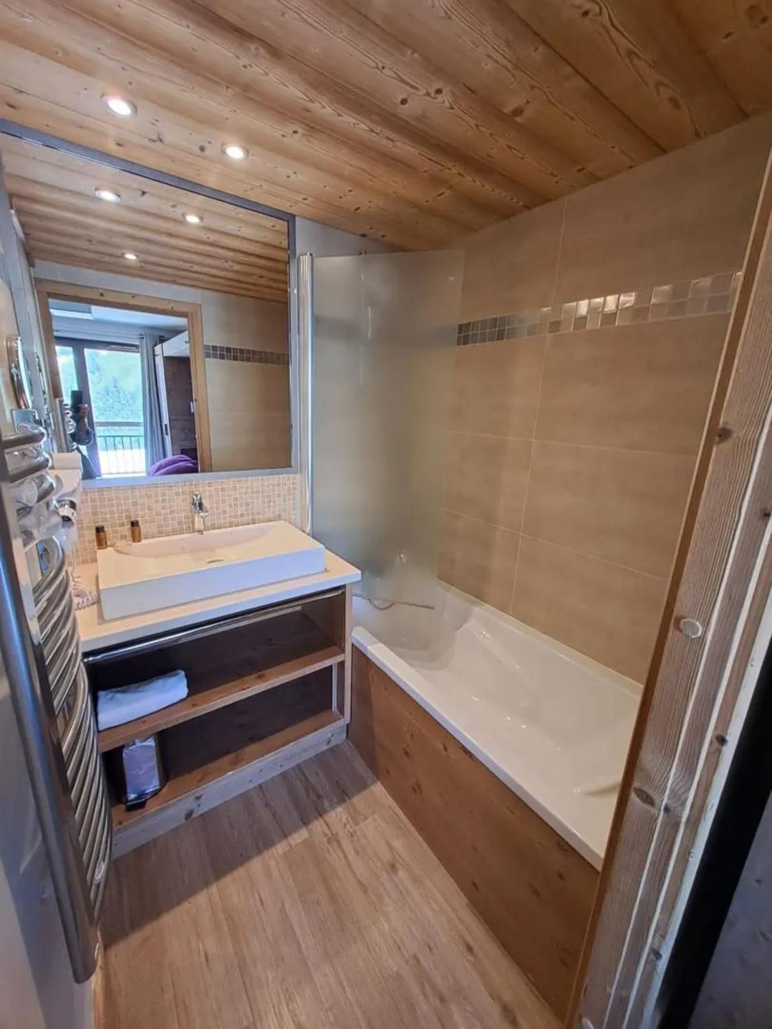 app4-6p-source-arc-7-1063769