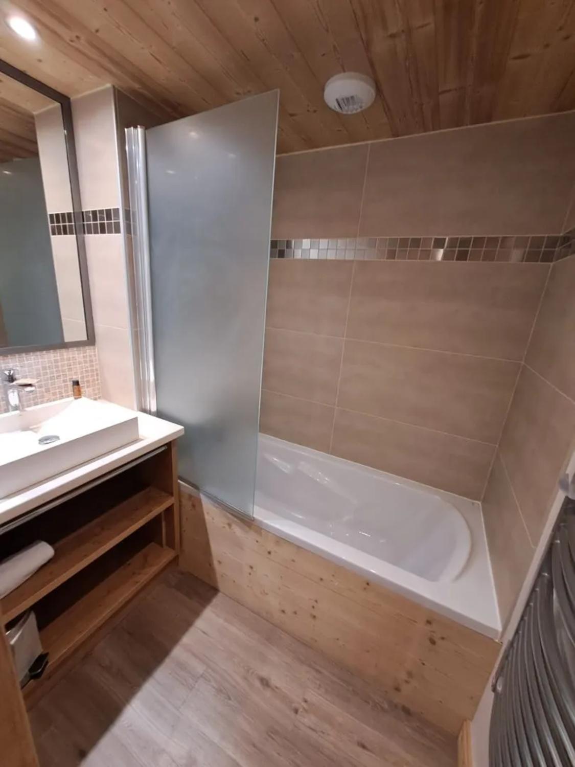 app4t-8p-source-arc-3-1063717