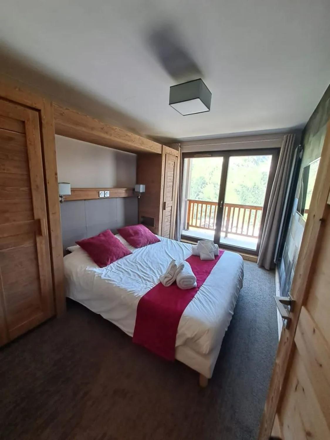 app4traversant-6p-source-arc-11-1063704