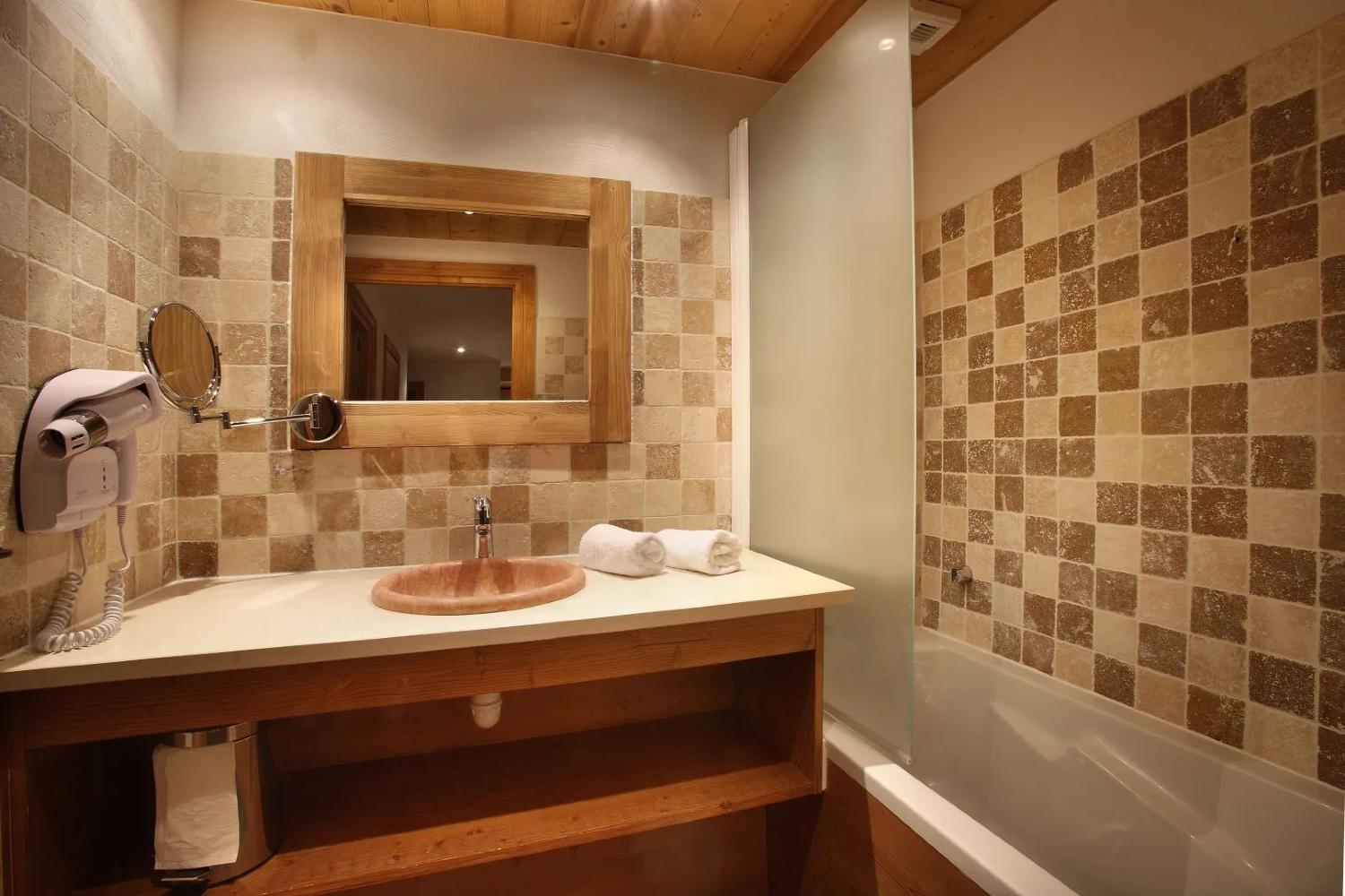 app5-1012p-cime-arc-5-1048390