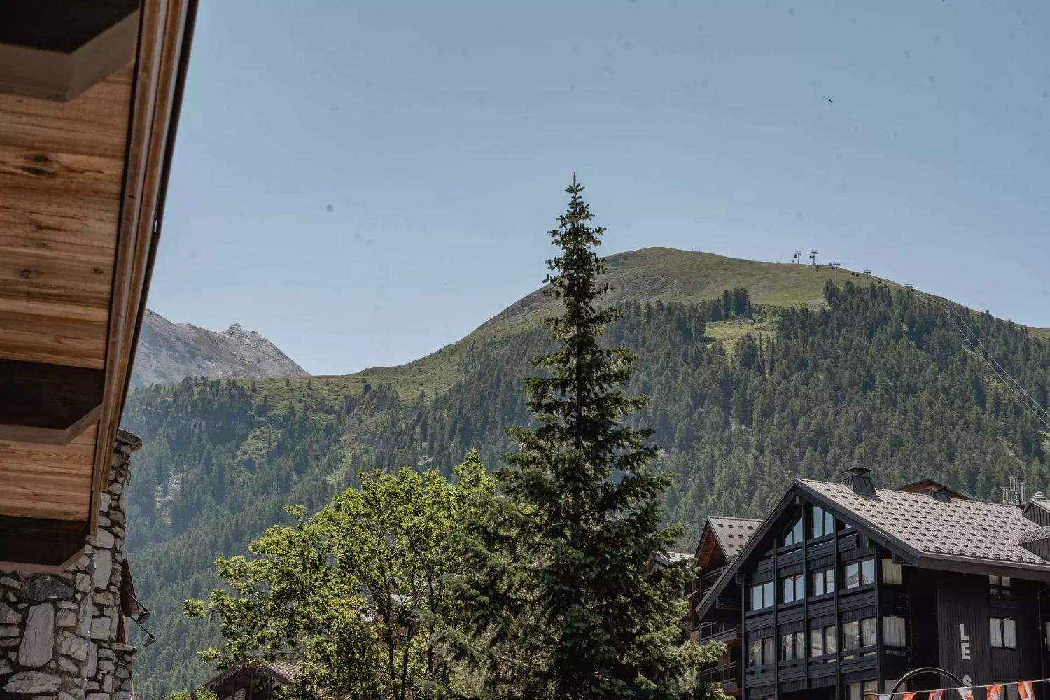 appartement-enjopa-exterieur-1-chalets-val-d-isere-covarel-jpg-1467371