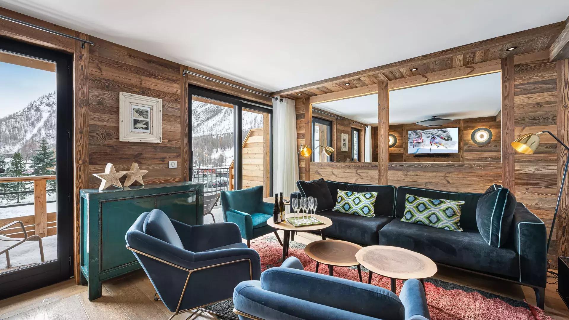 appartement-etoile-2-location-chalets-covarel-val-disere-alpes-france-salon-jpg-1450555