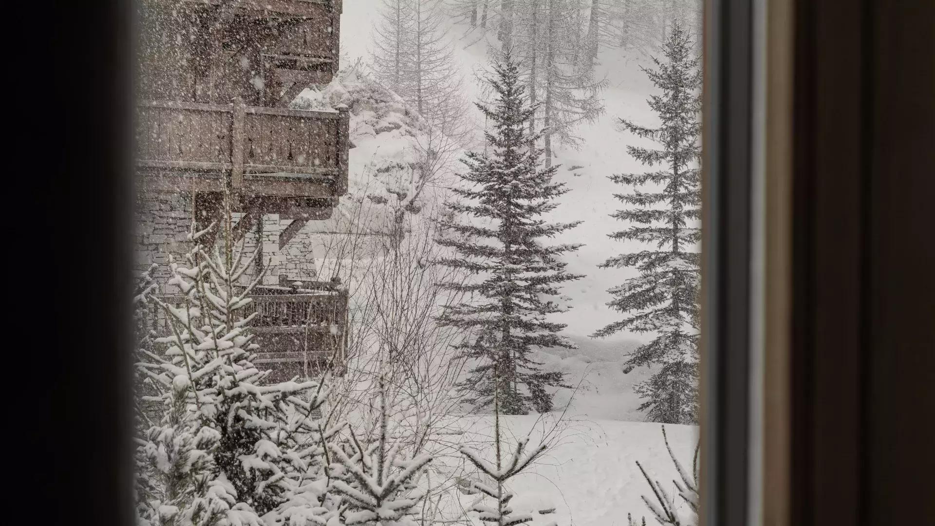 appartment-le-cinq-val-d-isere-exterior-jpg-1453190