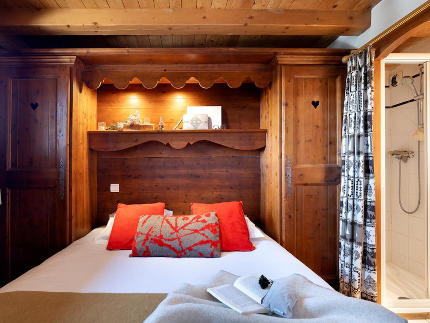 avp002-les-alpages-de-chantel-les-arcs-bedroom-2-1458804