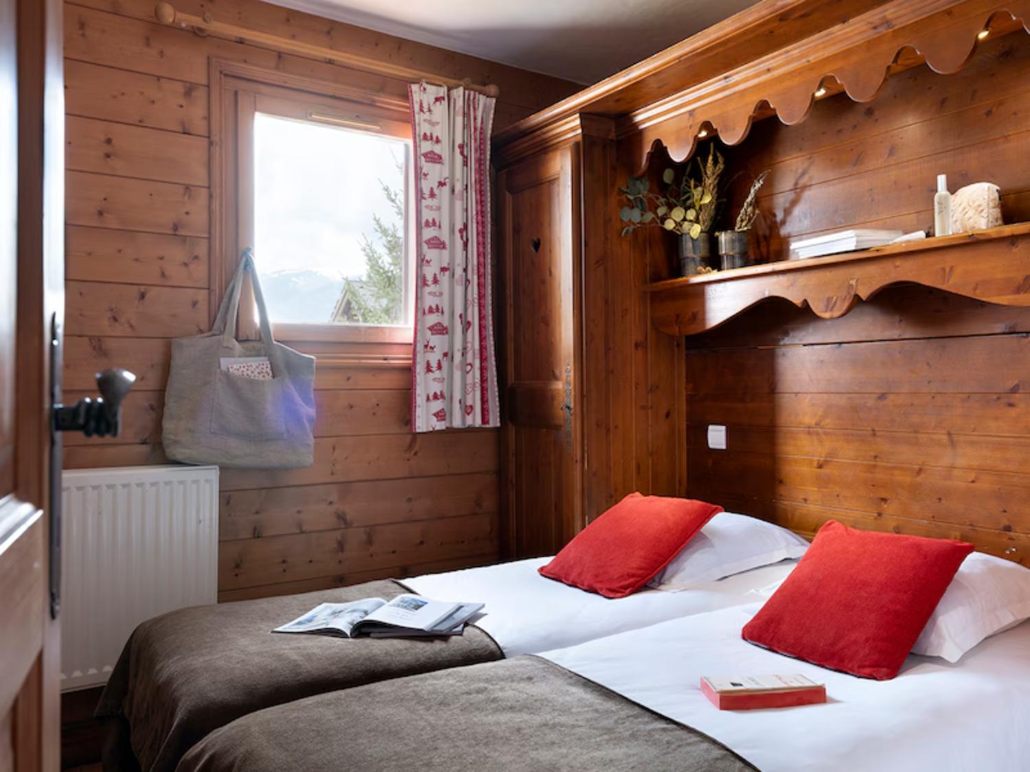 avp004-les-alpages-de-chantel-les-arcs-bedroom-3-1458826