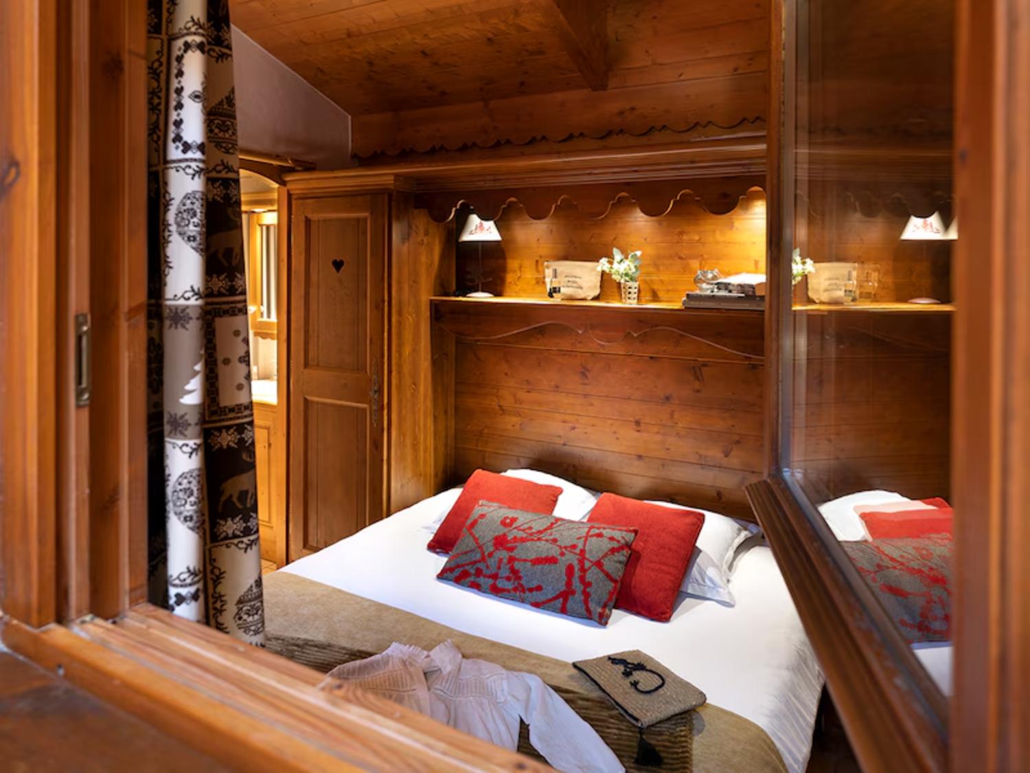 avp005-les-alpages-de-chantel-les-arcs-bedroom-2-1458794