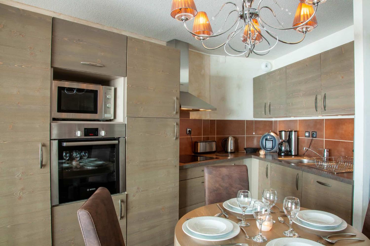 balcons-platinum-val-thorens-2-4-bed-kitchen-306343