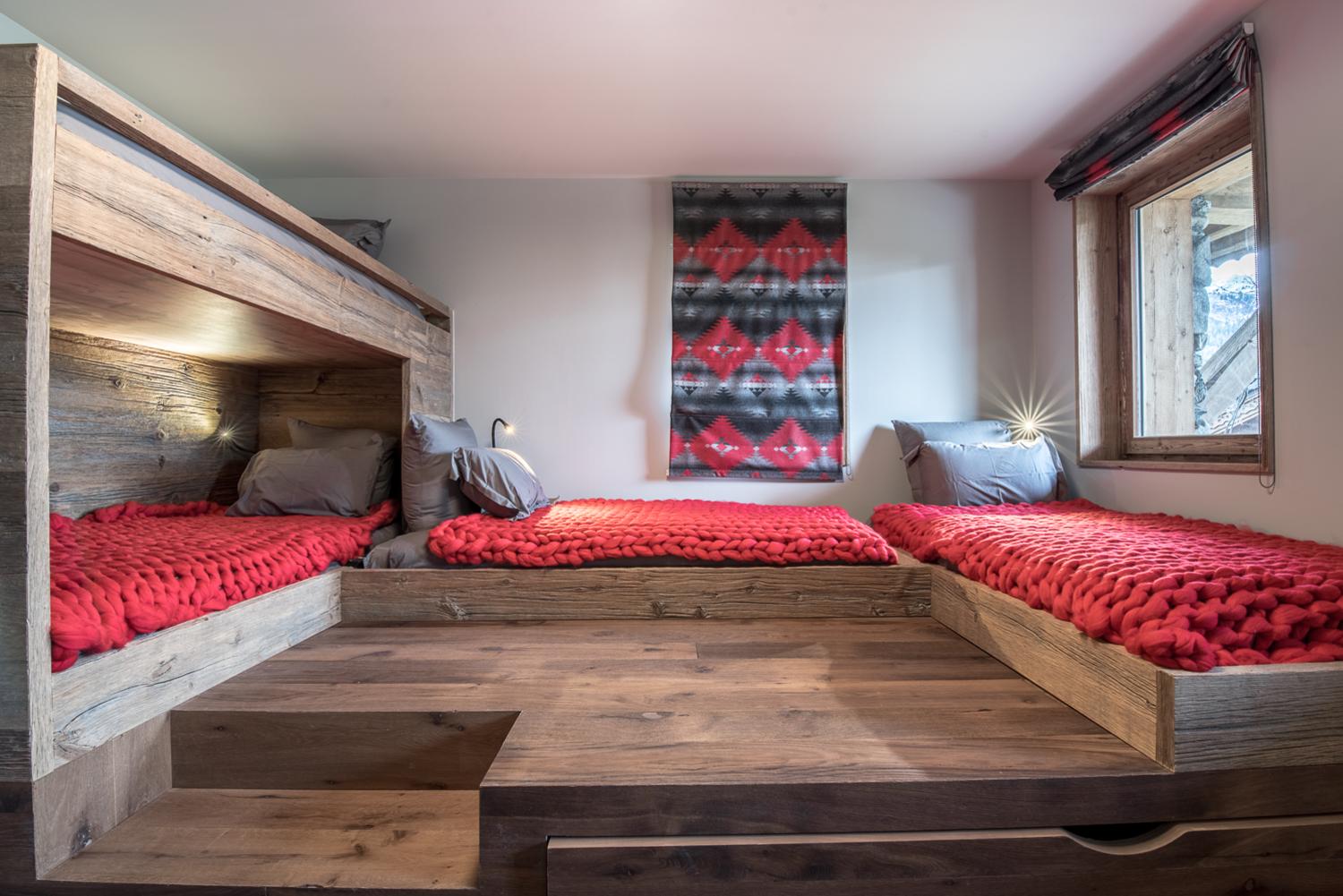 bb207283-40f6-4b3e-8315-2e4240194614-1450890