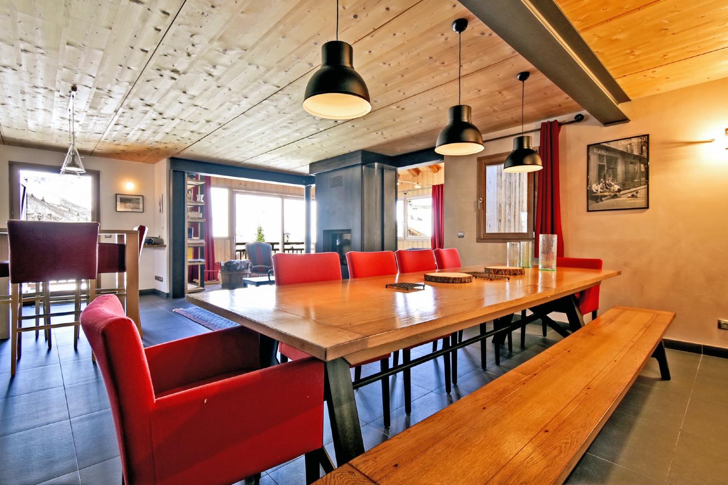 bcf193e3-2fc7-4407-9fe2-6e2f31ff5c6e-1451114