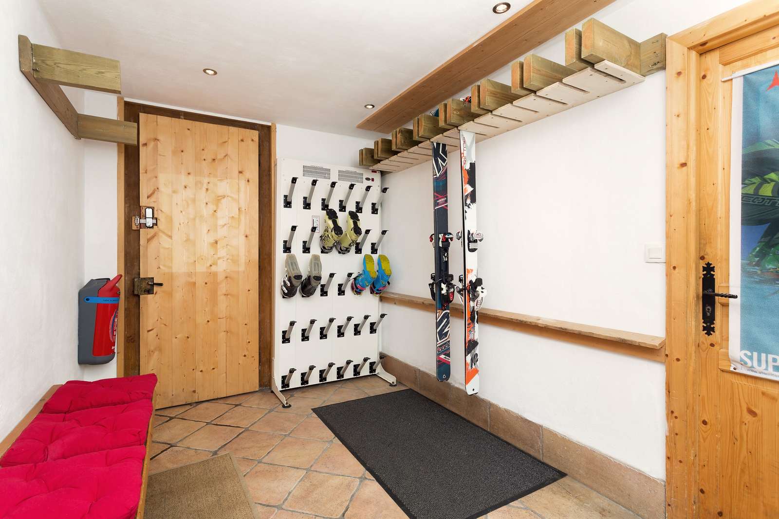 boot-20and-20bike-20room-1462009