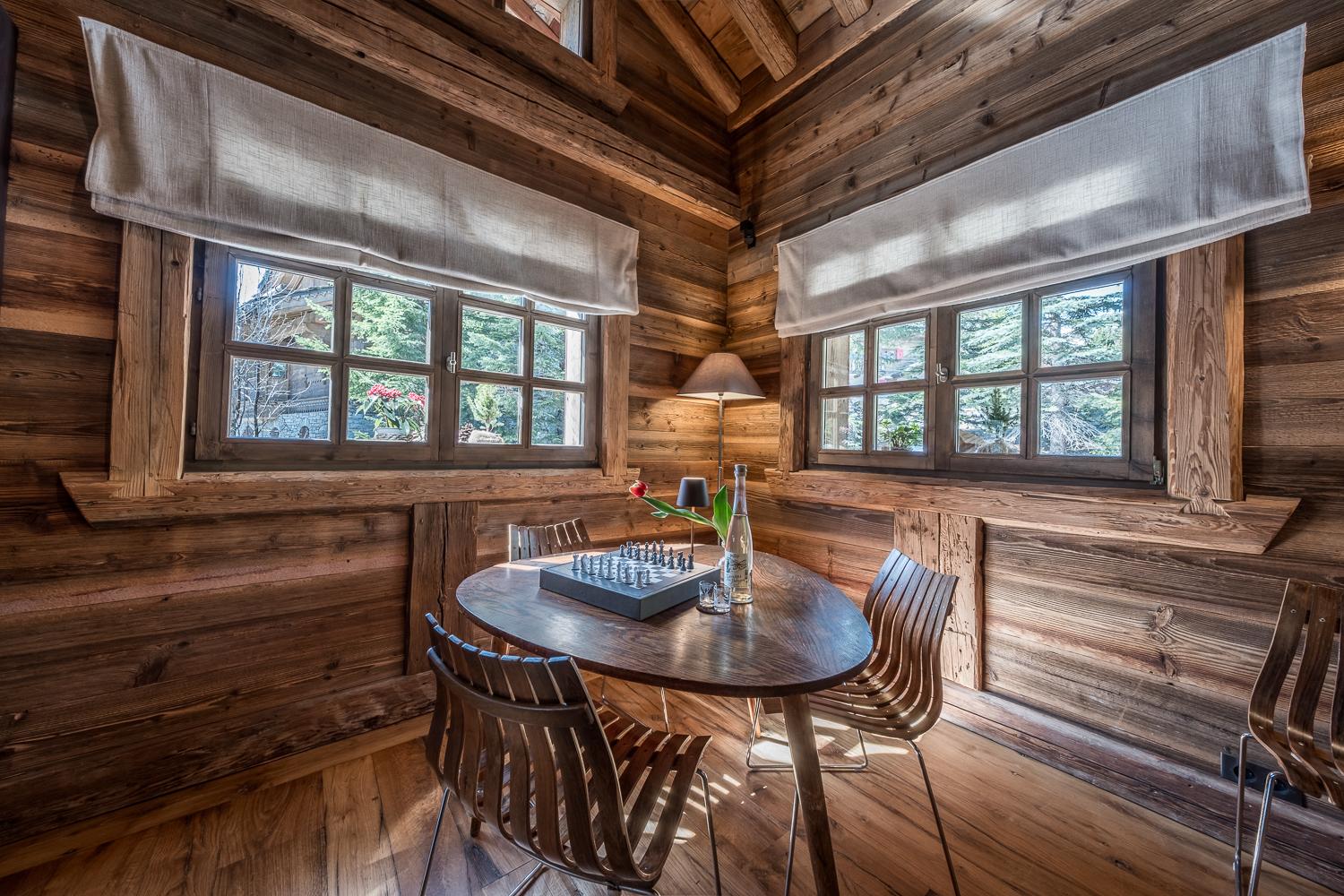 c35a59b6-db1a-4030-bd20-70d034a97e5f-1451637