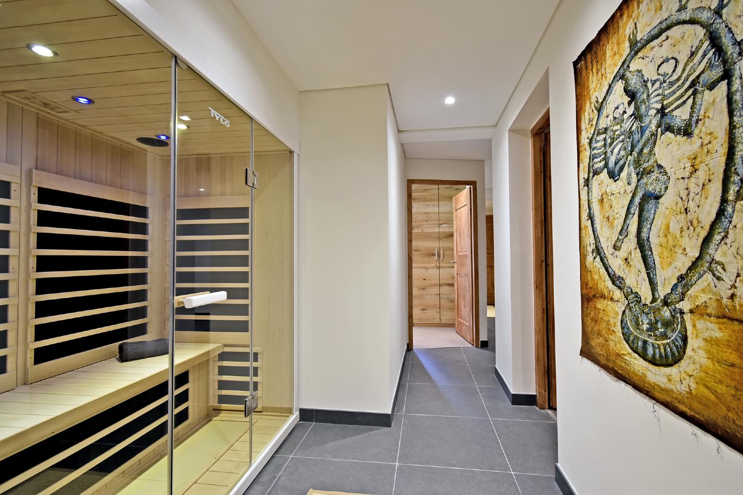 cecb070f-859e-42dd-9866-fe79d2fb4226-1451115