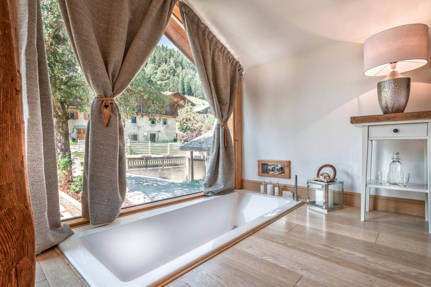 chalet-46-18-1468318