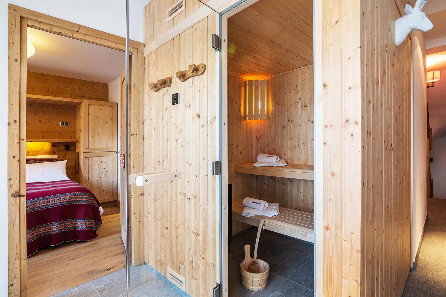 chalet-allium-ski-in-ski-out-free-wifi-outdoor-hot-tub-sauna-garage-10-1462242