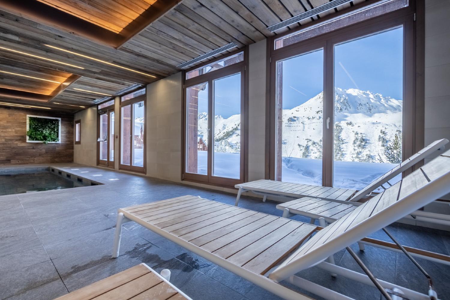 chalet-altitude-arc-2000-swimming-pool-16-263957