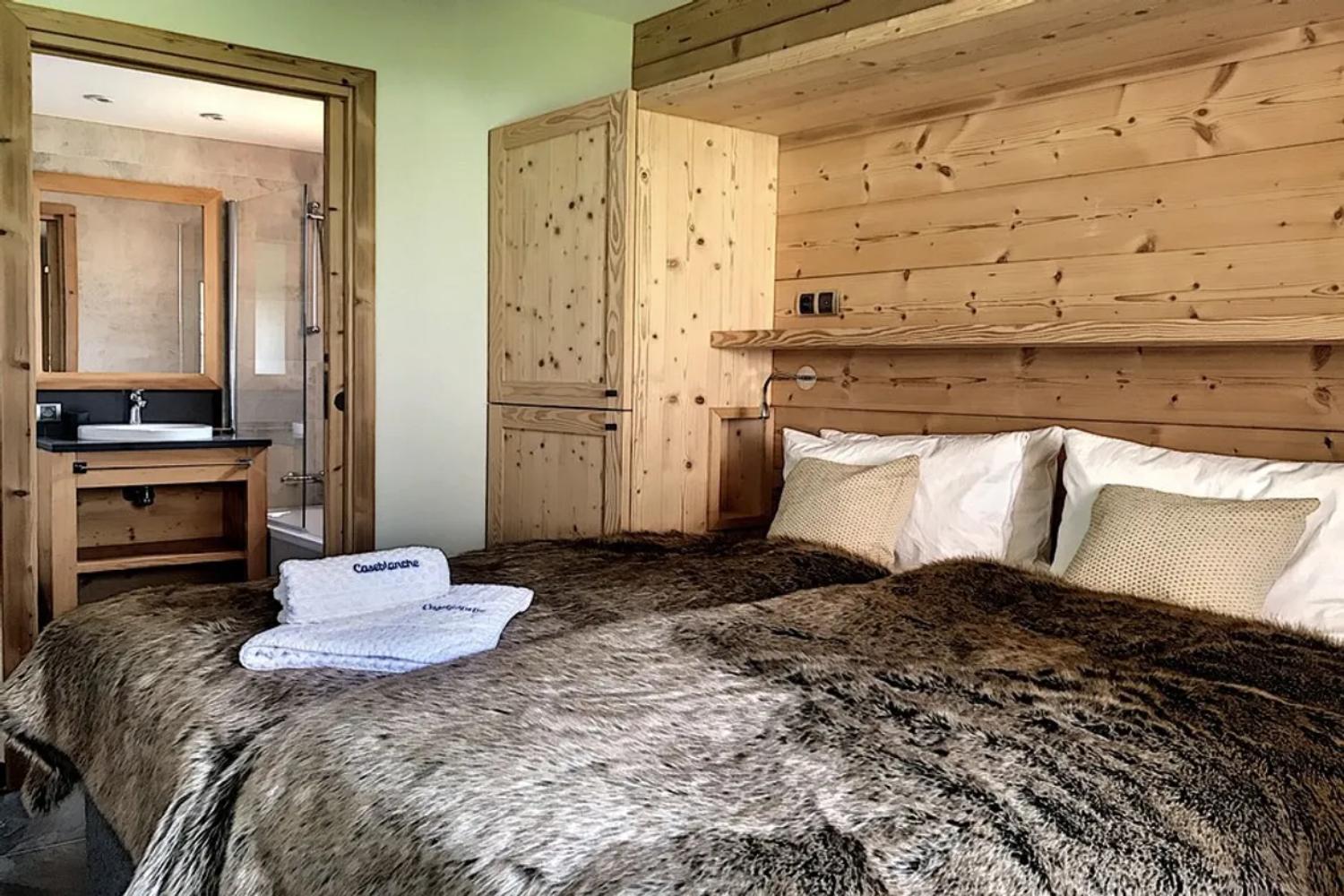 chalet-carcosa-9-1463077