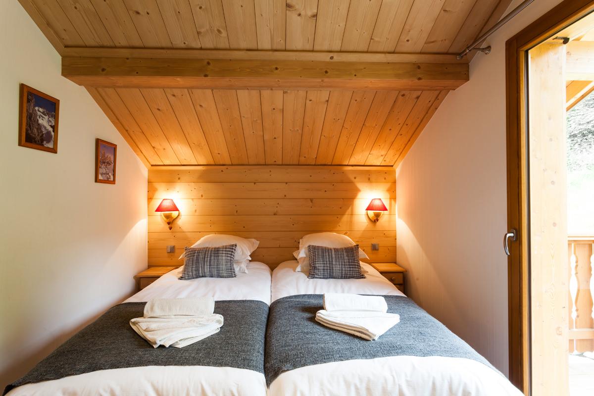 chalet-l-erine-meribel-bedroom-3-1453199