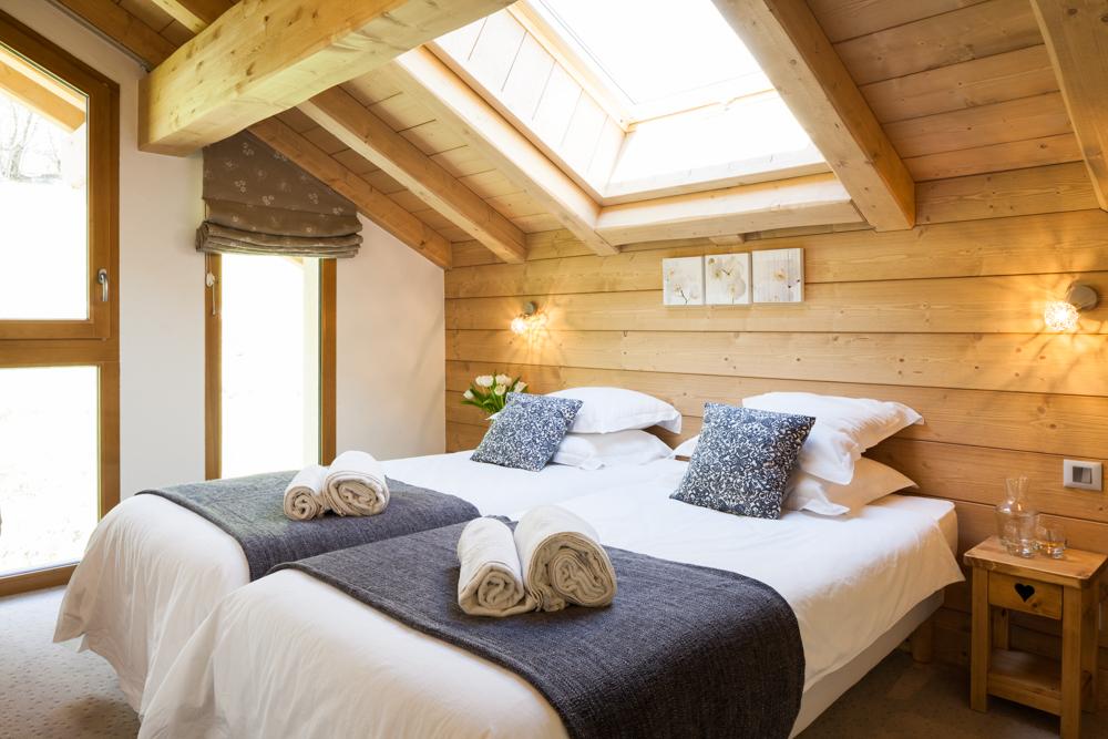 chalet-les-sauges-meribel-bedroom-2-1453134