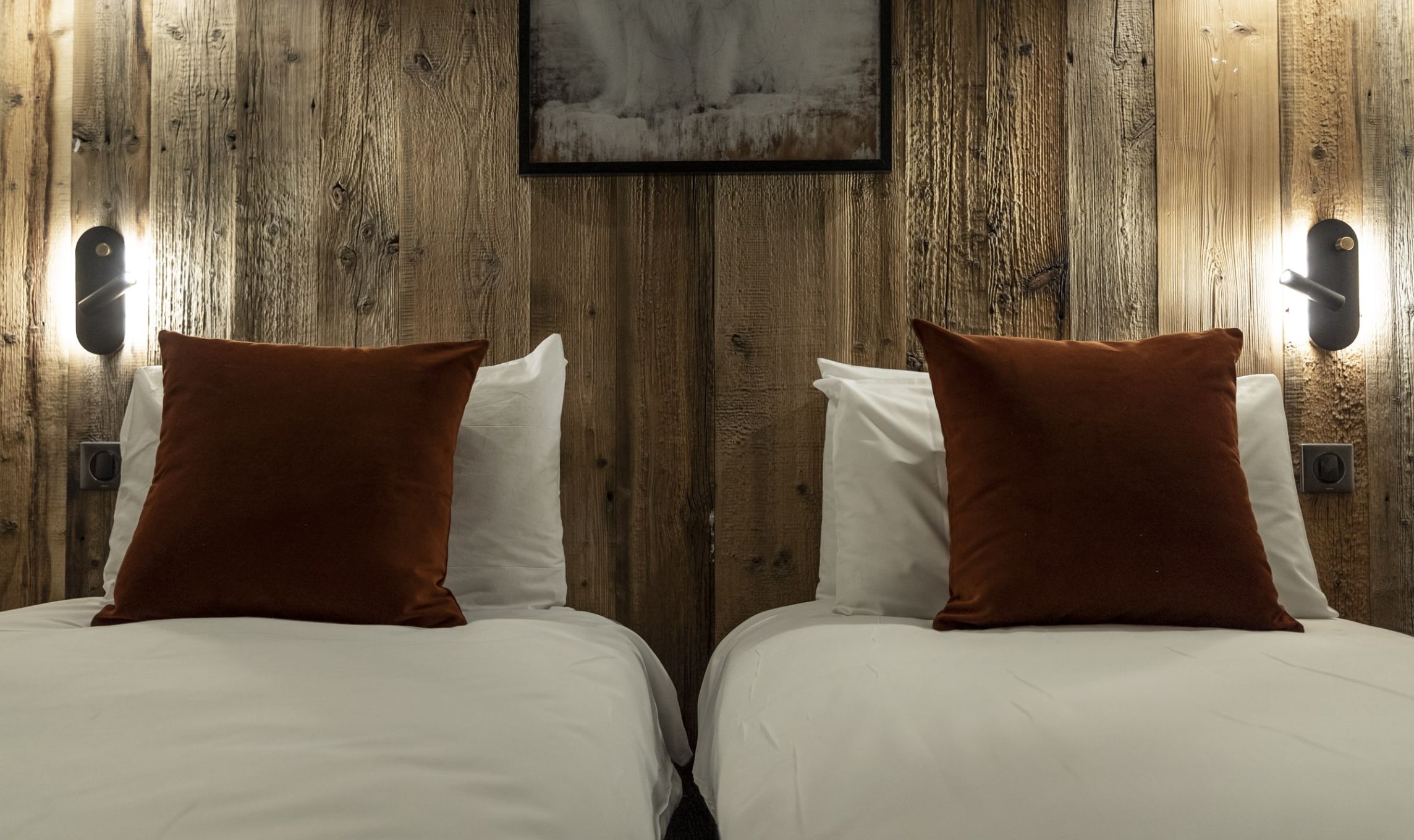 chalet-panda-lodge-meribel-bedroom-1453059