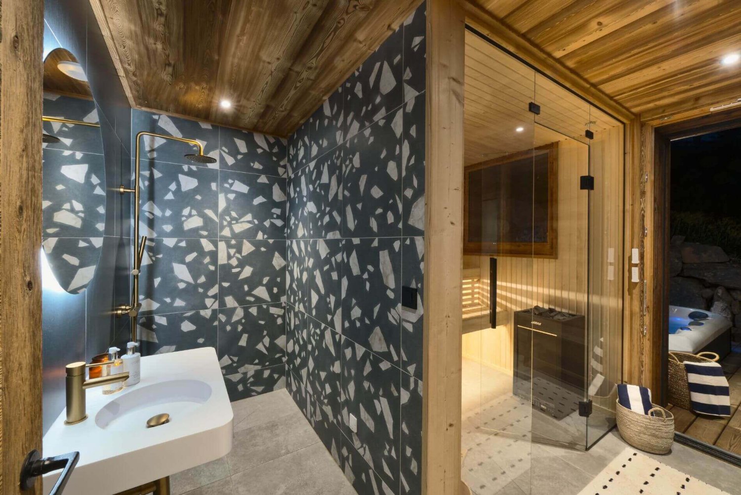 chalet-xanadu-16-1468181