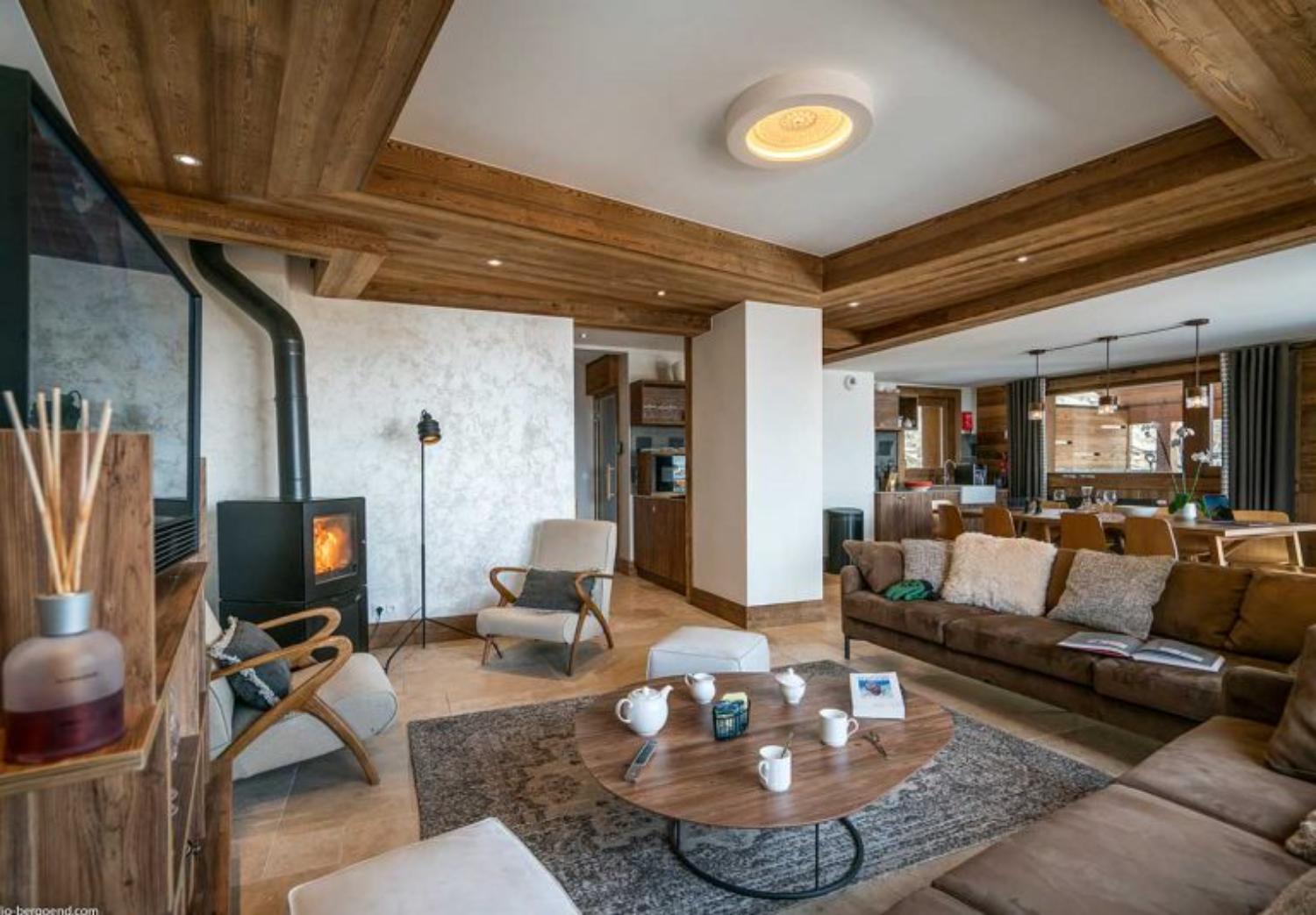 cocoon-8-4-10-personnes-chalets-cocoon-appartement-ski-aux-pieds-luxe-val-thorens-768x534-1463282