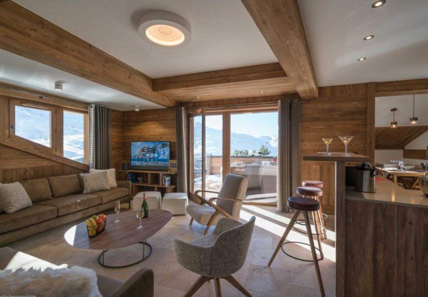 cocoon-9-2-8-personnes-chalets-cocoon-appartement-ski-aux-pieds-piscine-luxe-val-thorens-768x534-1463330