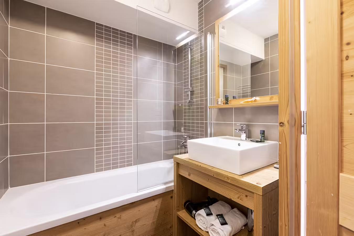 coeur-des-loges-menuires-s8v-bathroom-461523