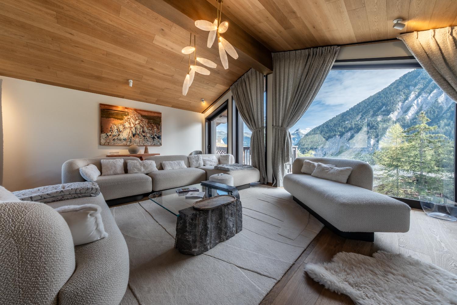 d0648d07-0988-49f1-a480-7df9f814bc29-1451355