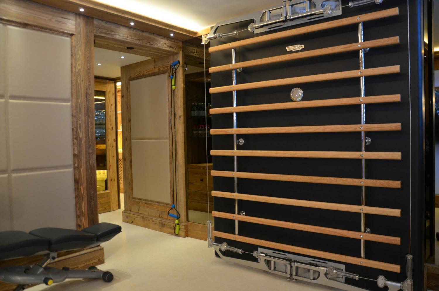 d76df948-e76e-4b36-8234-60982440b0cf-1451264