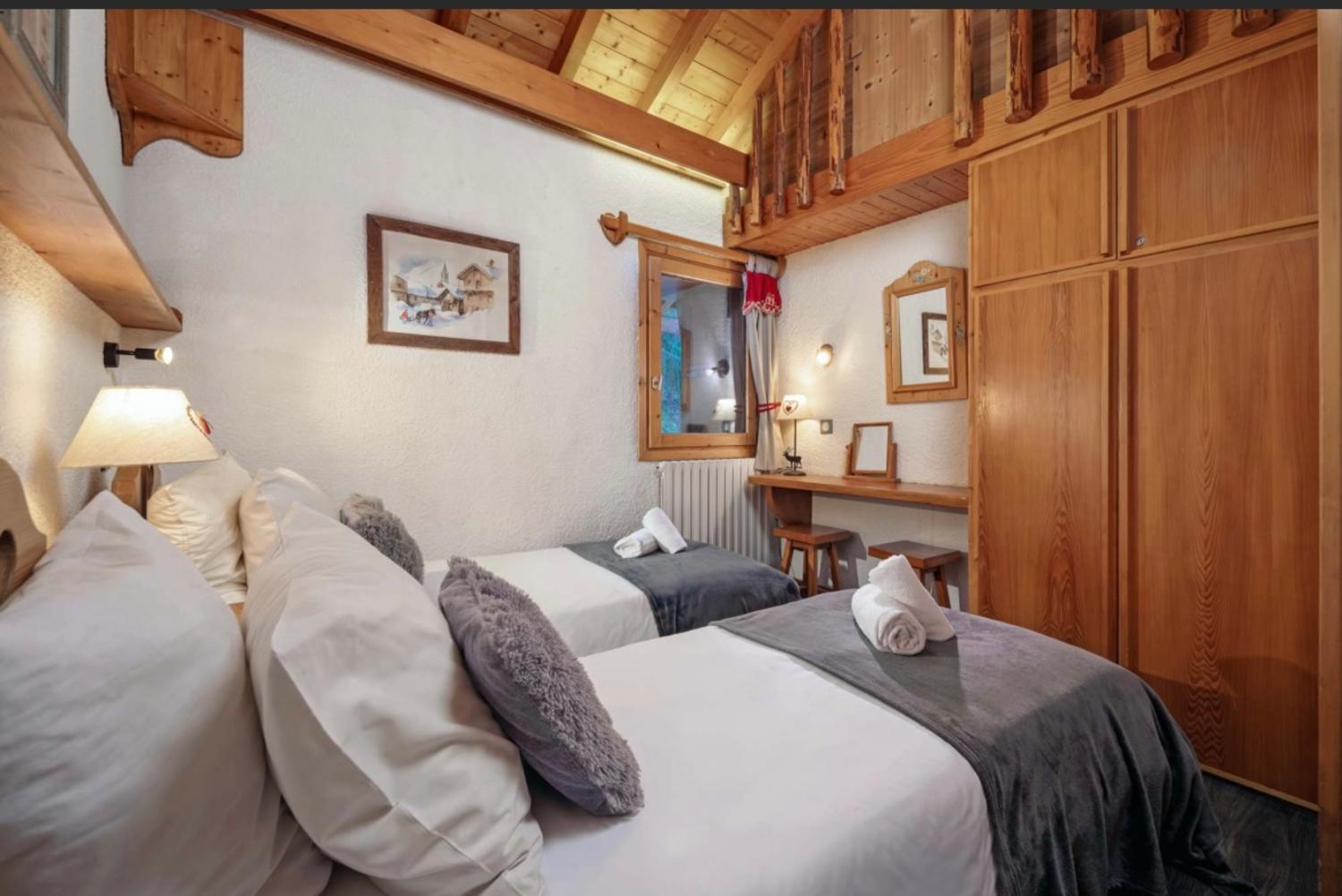 de73492b-69ff-4f6f-b2e7-2f5af243c5bb-1450992