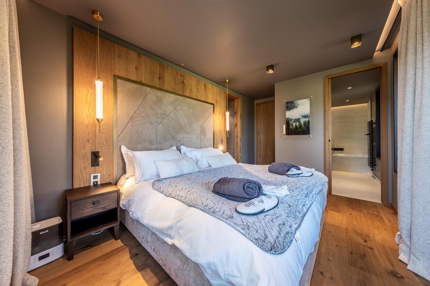 e16a099f-a5ac-48c7-a7a6-19cfa1050d1f-1451358