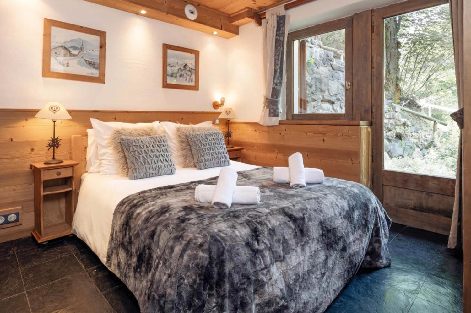 e283b8fc-fa06-4f9d-ab19-b7b56a05986a-1450993