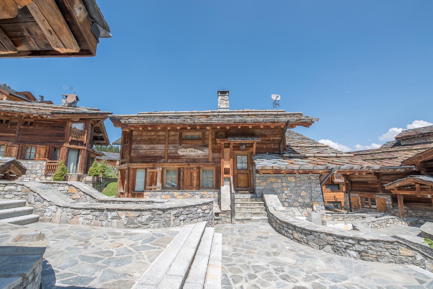 e48e88f4-faf0-4c90-a20e-ad05277655e5-1451768