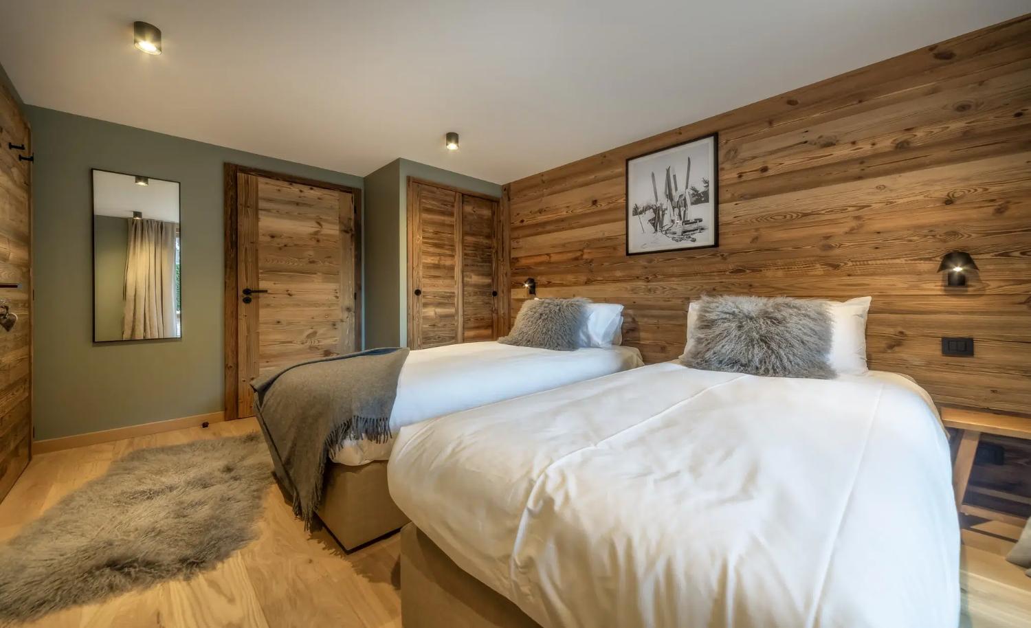 elevation-alps-snow-star-lodge-bedroom-1-1462371