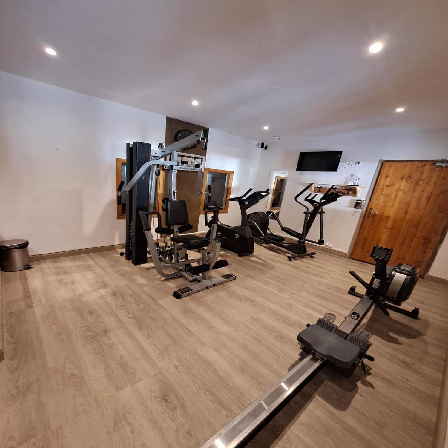espace-bien-tre-fitness-room-1-1460562
