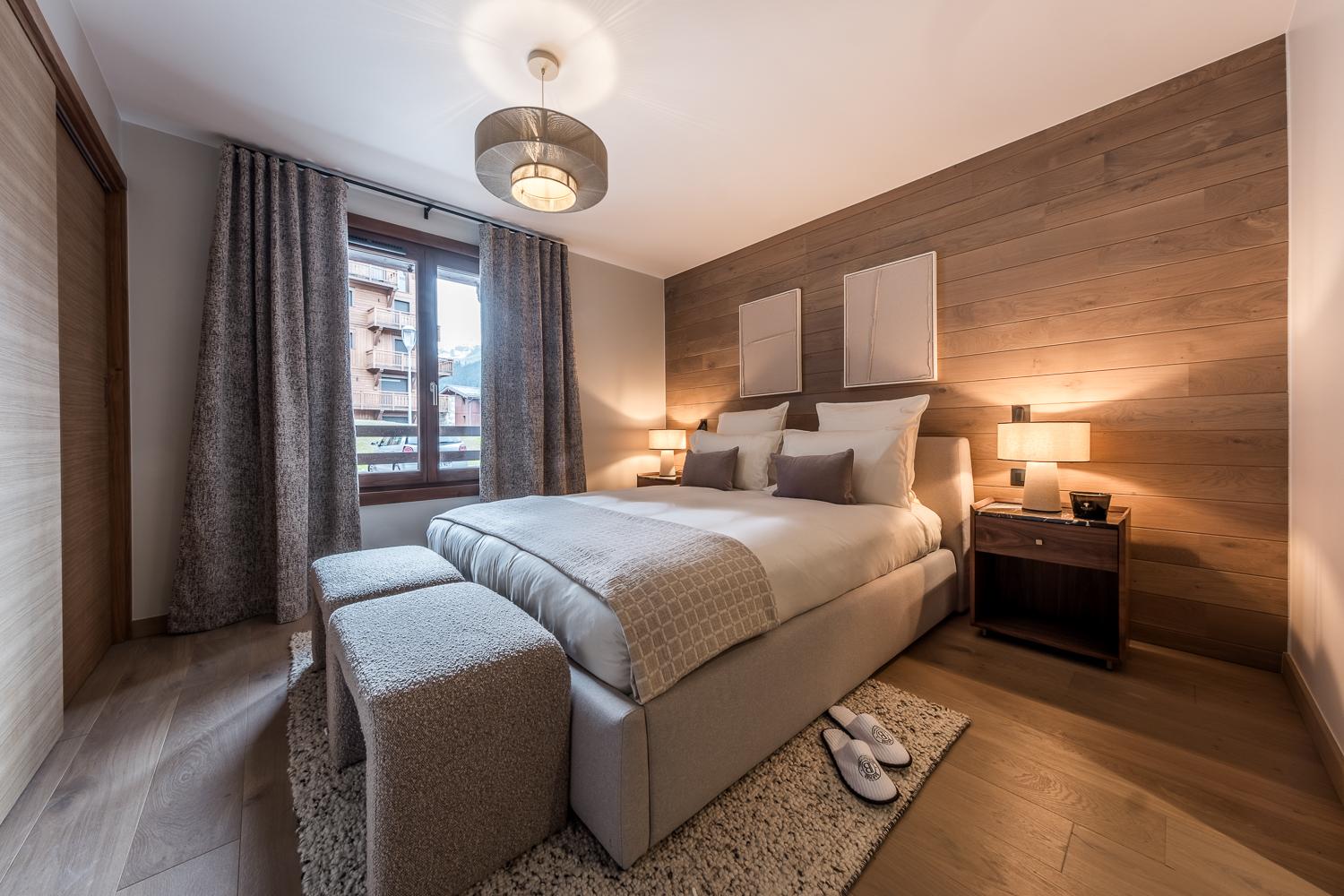 f5b8a3bc-d929-4895-89e9-8b03bfee1d96-1451590