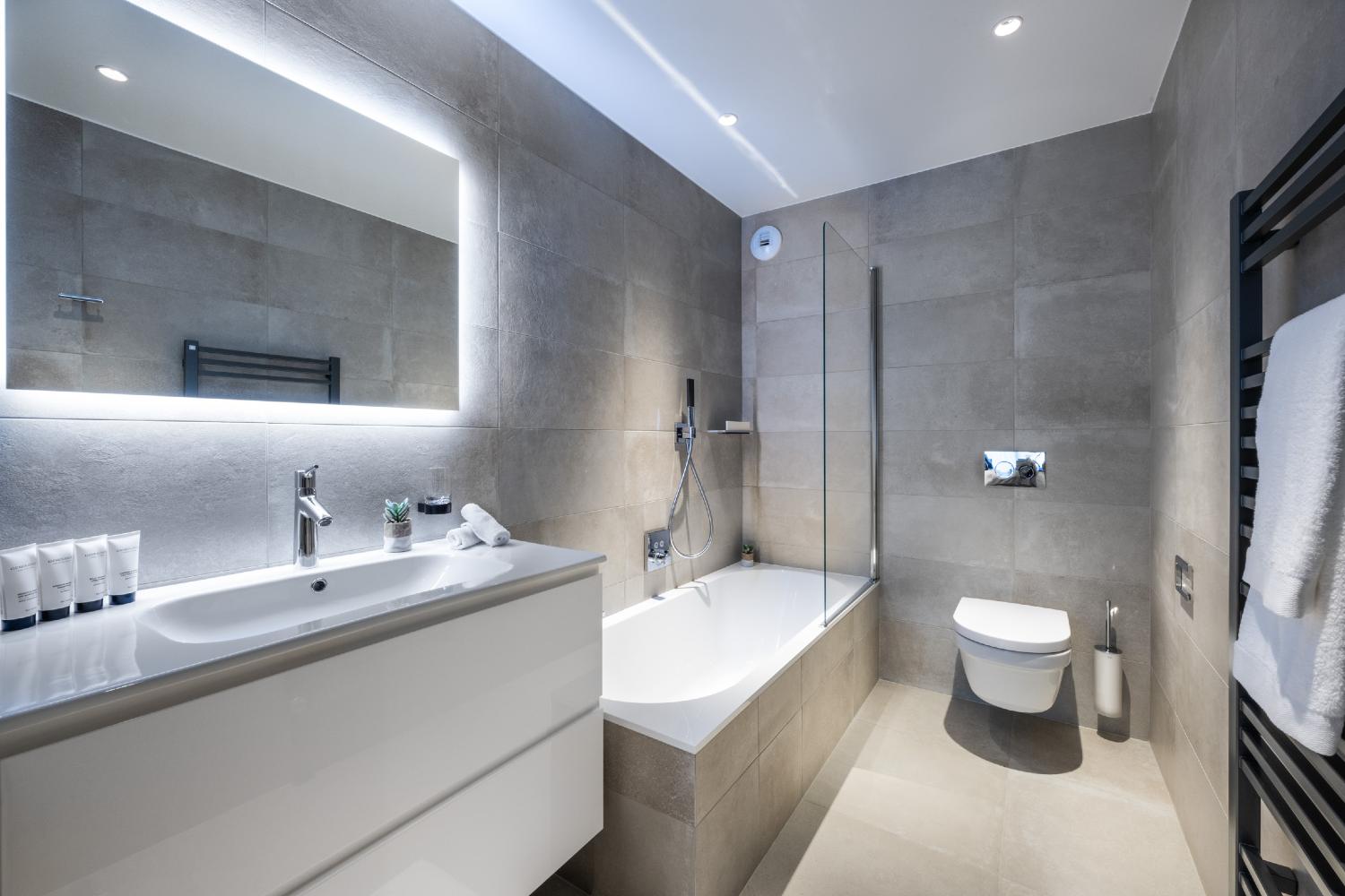 falcon-meribel-philippe-gal-a01-013-753064