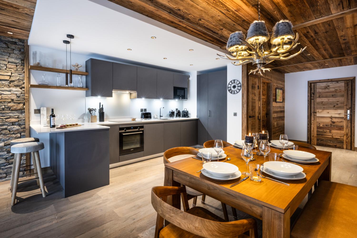 falcon-meribel-philippe-gal-a02-045-753067