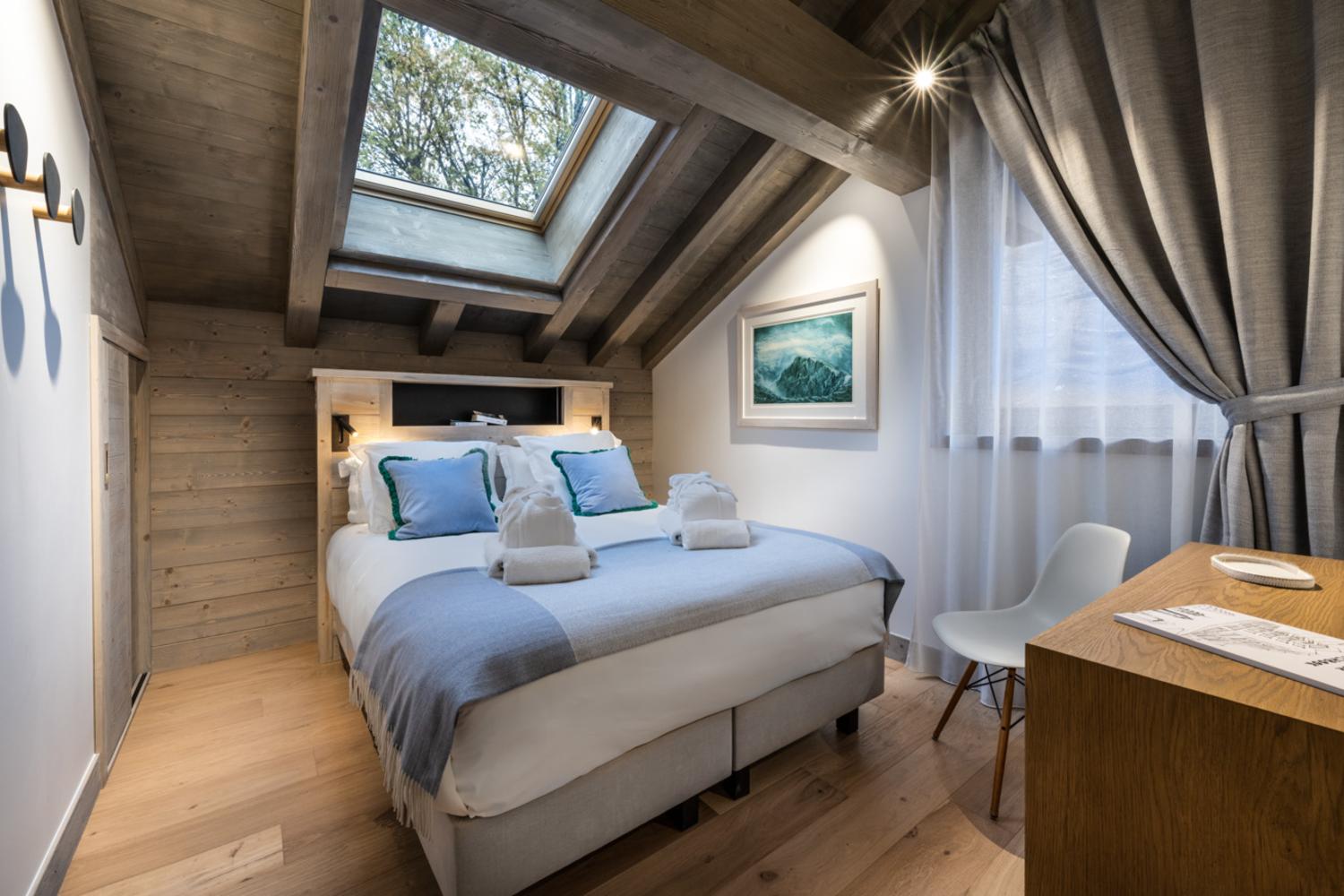 falcon-meribel-philippe-gal-a40-063-753137