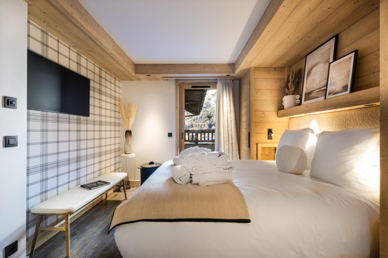 falcon-meribel-philippe-gal-e11-010-753353